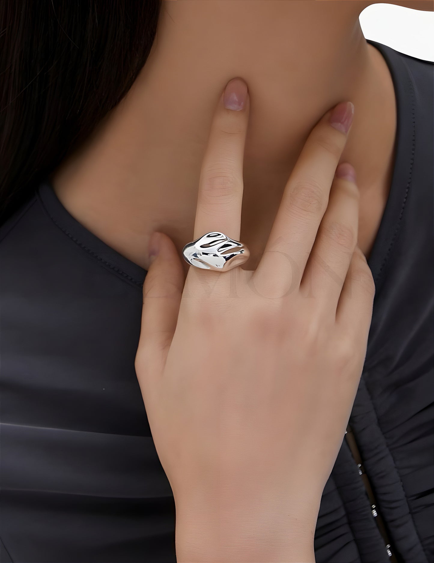 Bague L’Étreinte Argentée