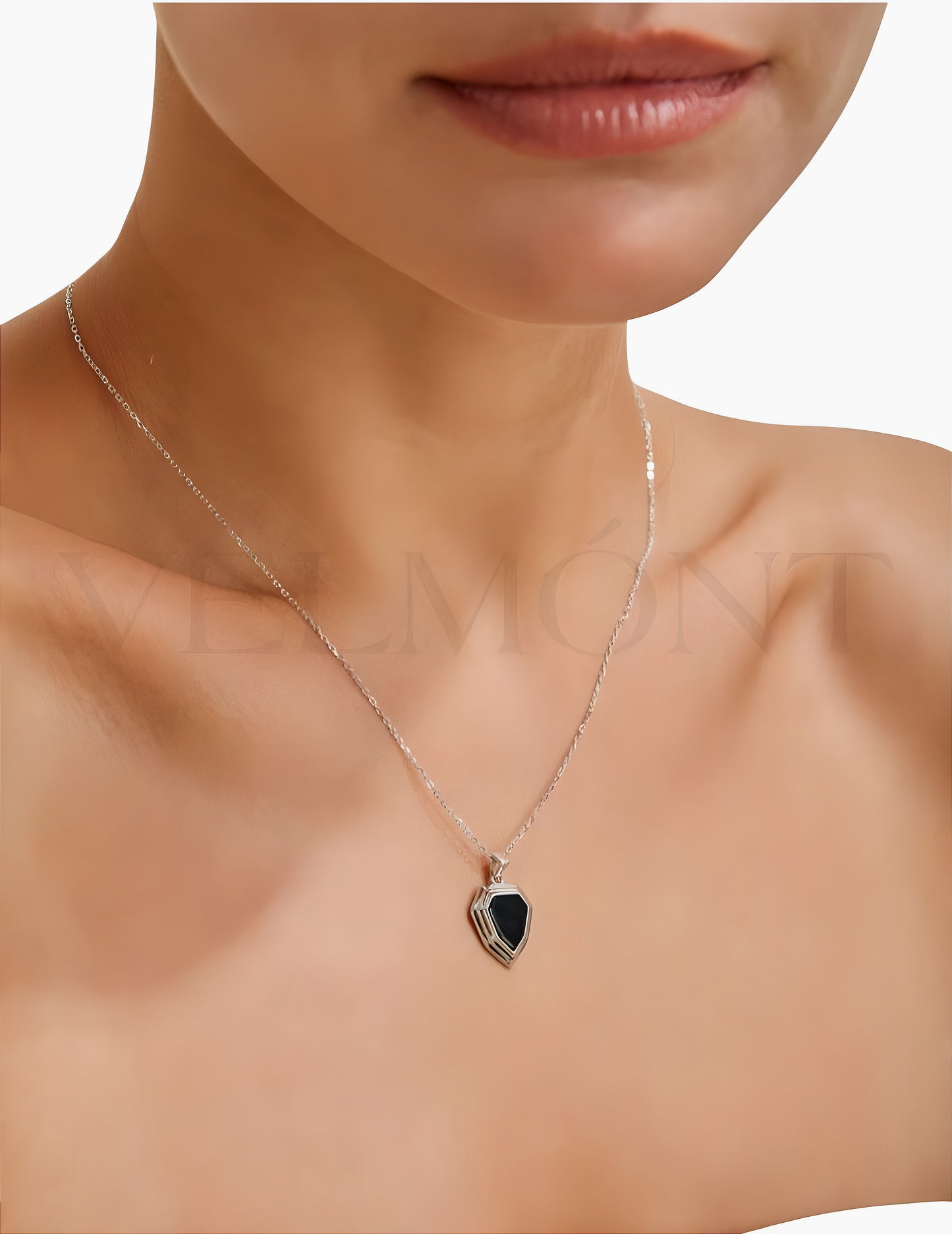 Pendentif Hexagone Noir Argenté